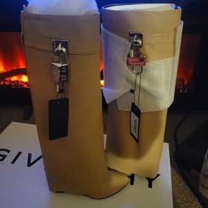 SOLD!!!Givenchy Women's Beige Shark Lock Boots.